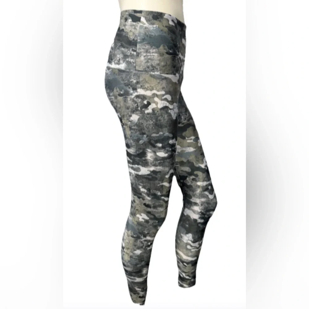 Onzie Flow Camo High Rise Leggings S/M